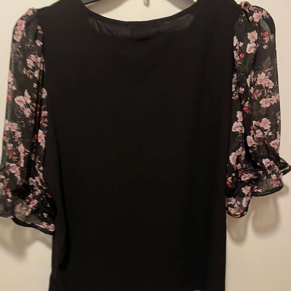 CeCe Black Blouse with Pink Floral Puff Sleeves - Picture 2 of 4
